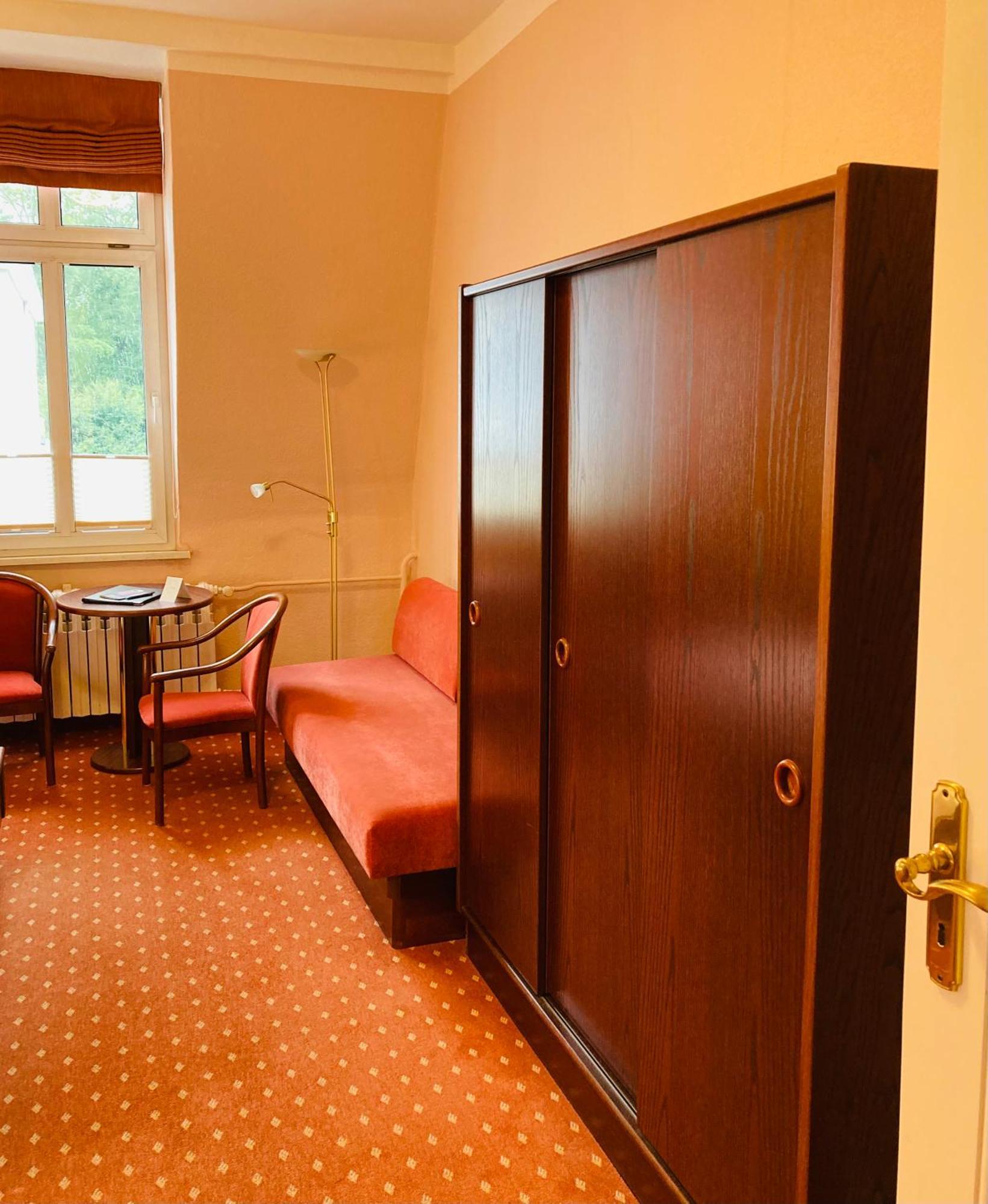 Hotel Germania Heringsdorf  Exterior photo