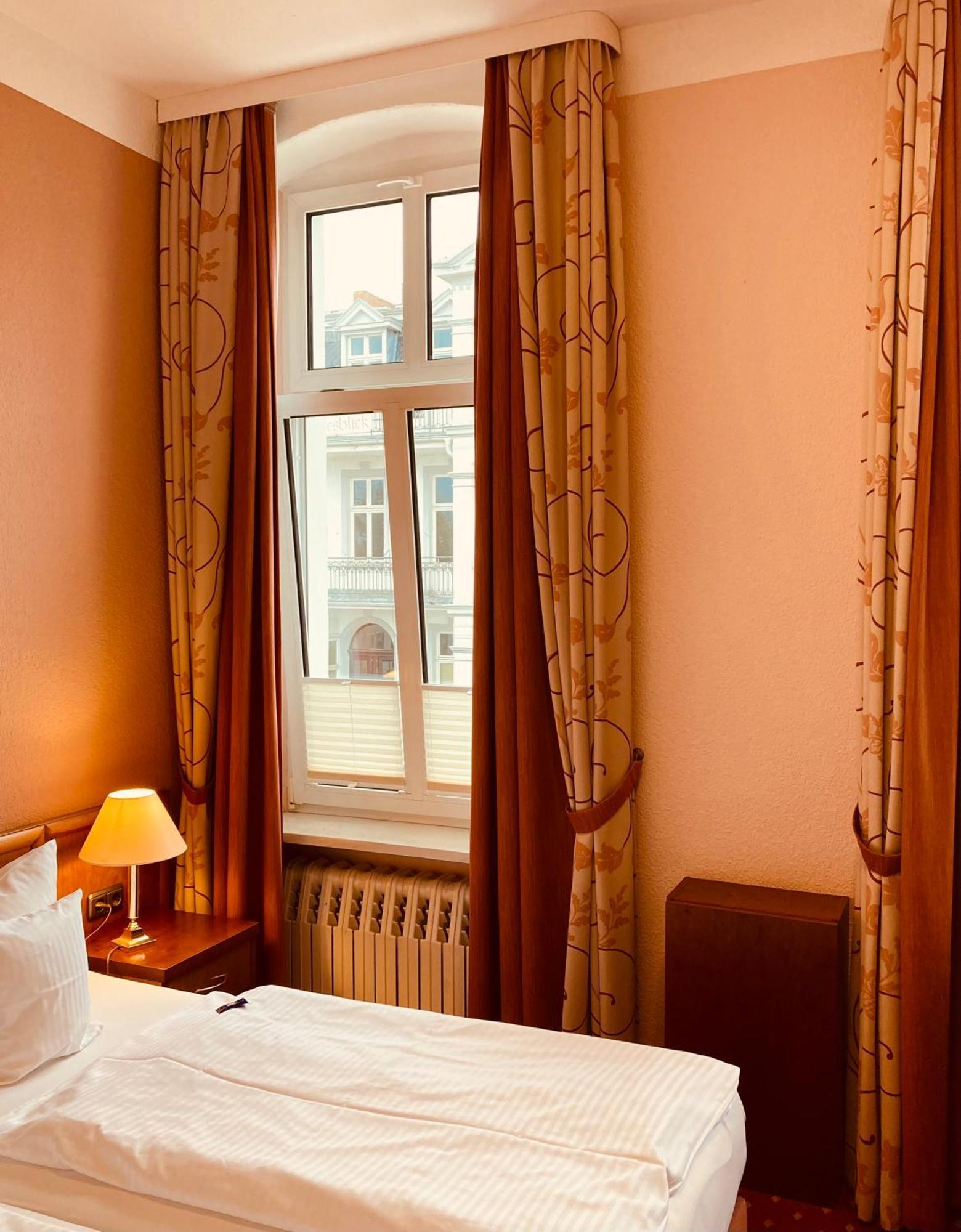 Hotel Germania Heringsdorf  Exterior photo
